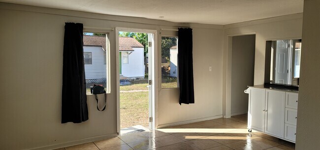 Photo - 3257 57th Ave N