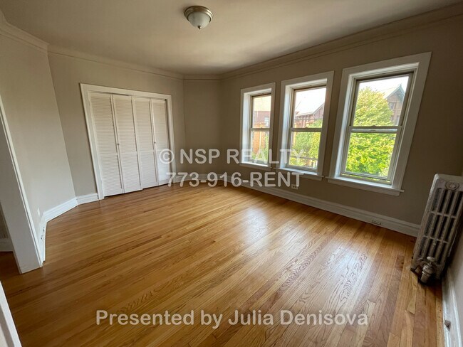 Photo - 4267 W Addison St Unidad 1