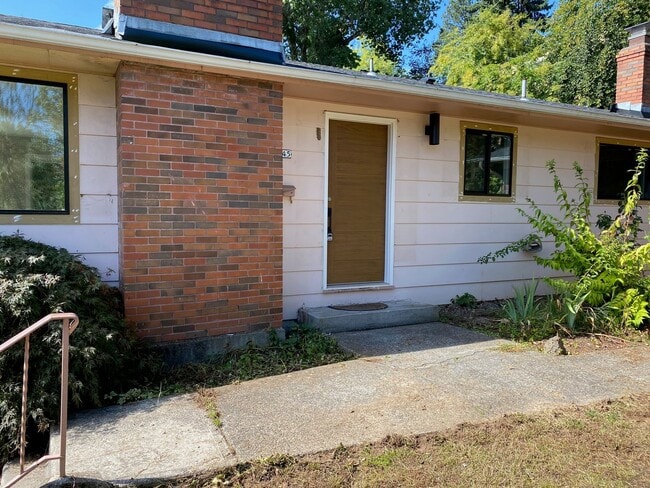 Photo - 3043-3045-3045 SW Dolph Ct