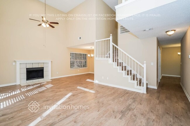 Photo - 10900 Huntington Rd House