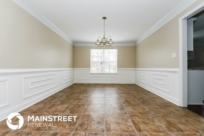 Photo - 301 Lyman Ct