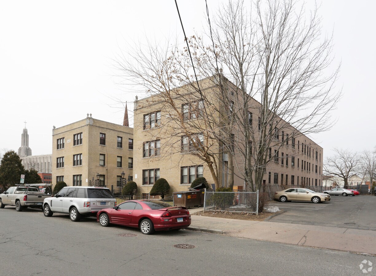 Photo - Sumner Apartments