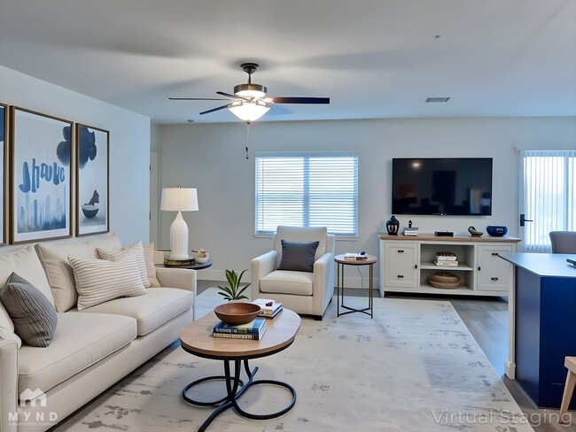 Photo - 282 S Oak St Casa