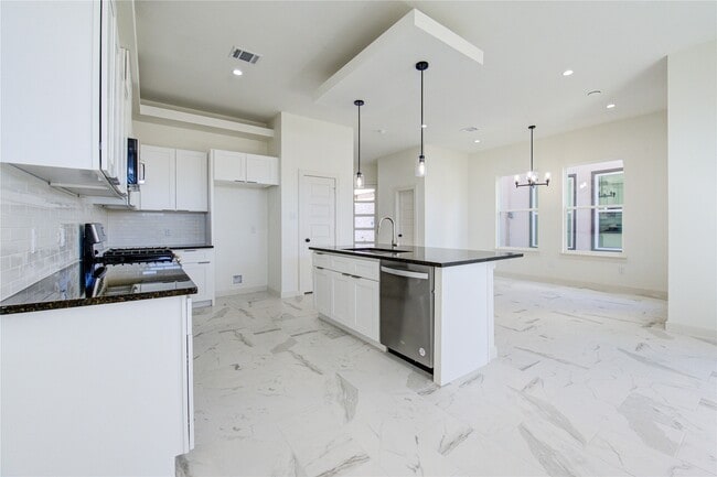 Photo - 2931 El Fenice Ln