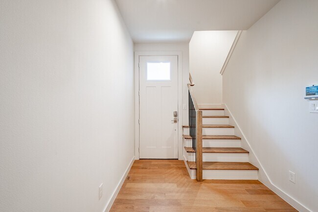 Photo - Perfect New Standalone 4 bed 4 bath Close to Greenville Ave & Henderson