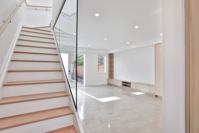 Photo - 68 Foxley St