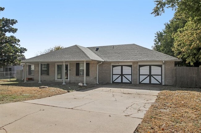 Photo - 10516 NW 16th St