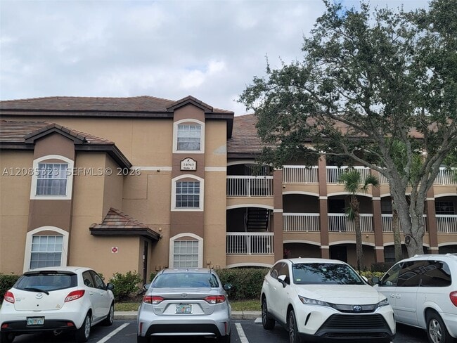 Building Photo - 14049 Fairway Island Dr