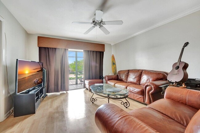 Photo - 3040 NE 16th Ave Unit 205