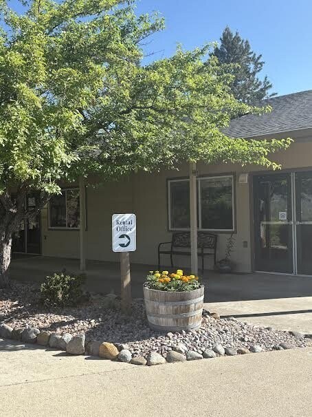 Photo - 800 Jasper Pl