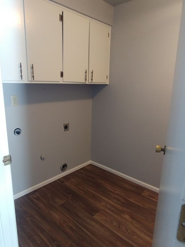 Photo - Freshly remodeled Townhouse Style Apartment with Private Yard