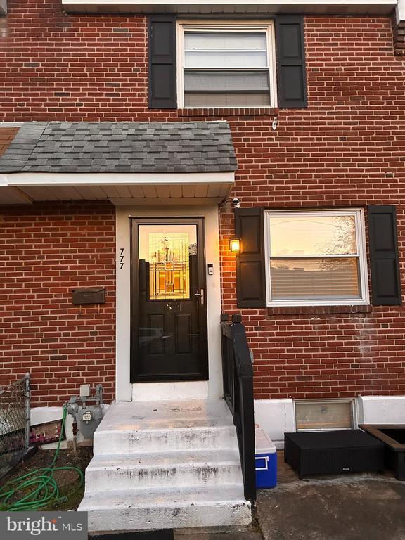 Building Photo - 777 Bennington Rd Rental