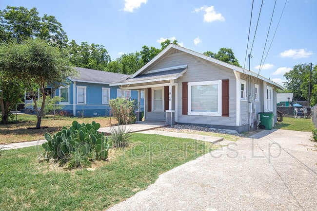 Photo - 916 Iowa St Casa