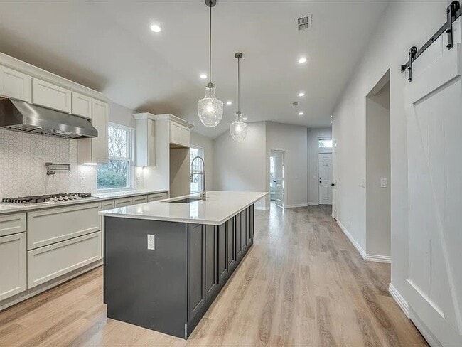 Photo - 1904 Fairhaven Ct