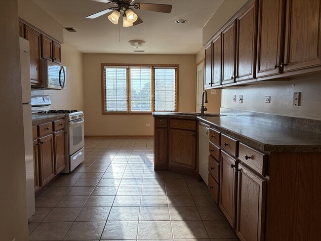 10600 Southwest Highway Unit 402A