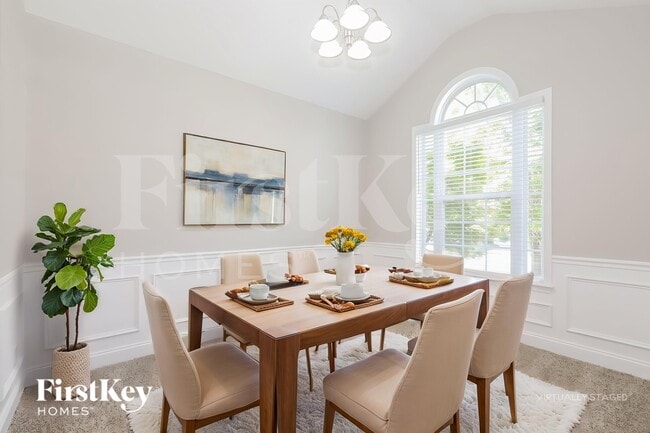 Photo - 495 Roland Manor Dr