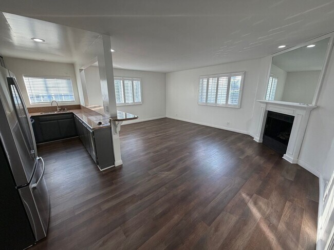 Building Photo - 1106 Harrison Ave Unit 1