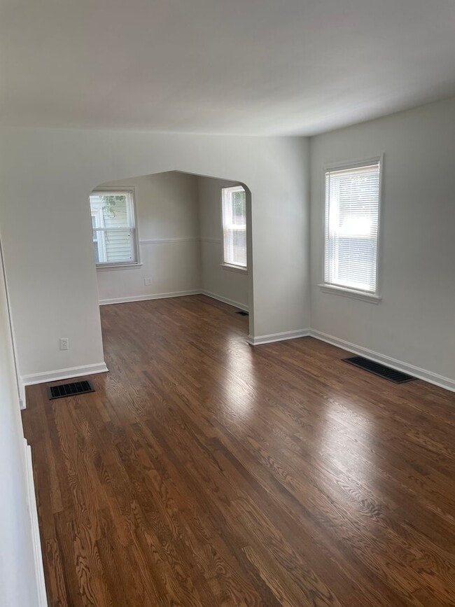 Photo - 1902 Ashbrook Dr