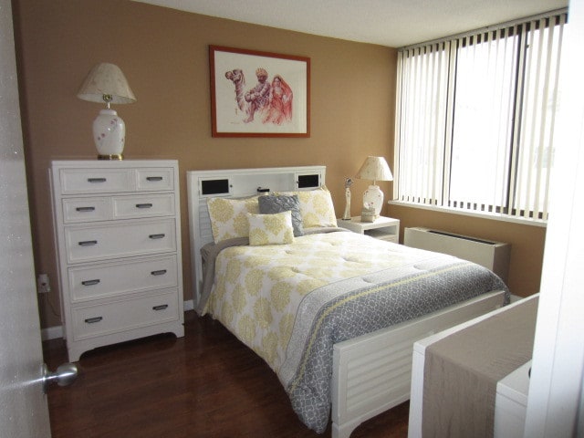 Photo - 45 River Dr S Unit 1512
