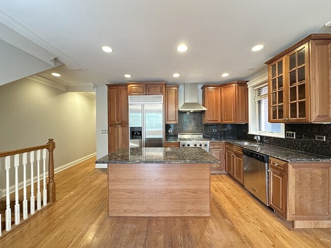 Photo - 3721 N Clifton Ave Unidad 1