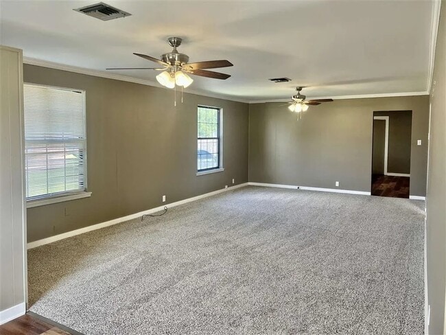 Photo - 108 W 15th St