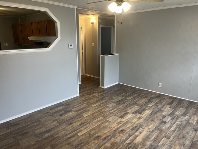 Photo - 2424 Van Buren Ave