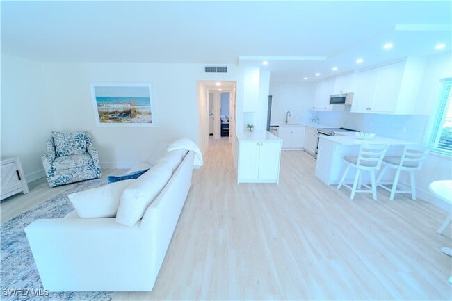 Photo - 354 Harbour Dr Unit 354