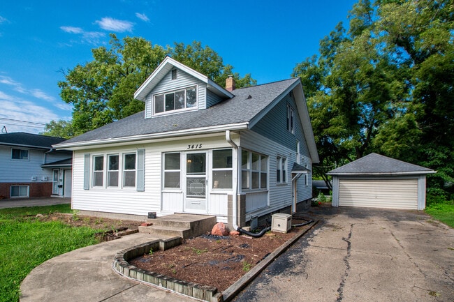 Photo - 3415 N California Ave