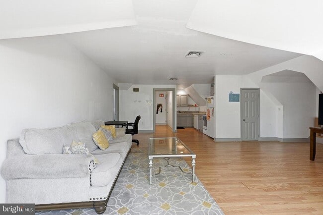 Photo - 202 N 17th St