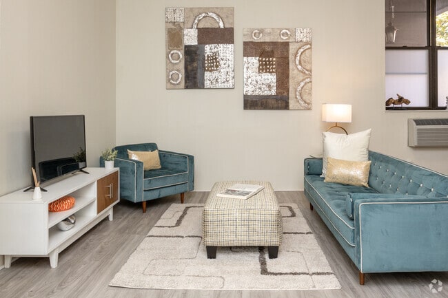 2 BR, 1 BA 1200SF Apt #1 Living Room
