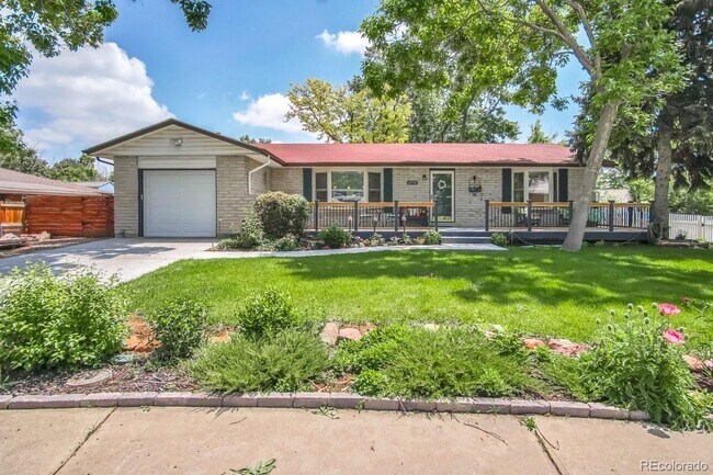 Photo - 6550 Tabor St