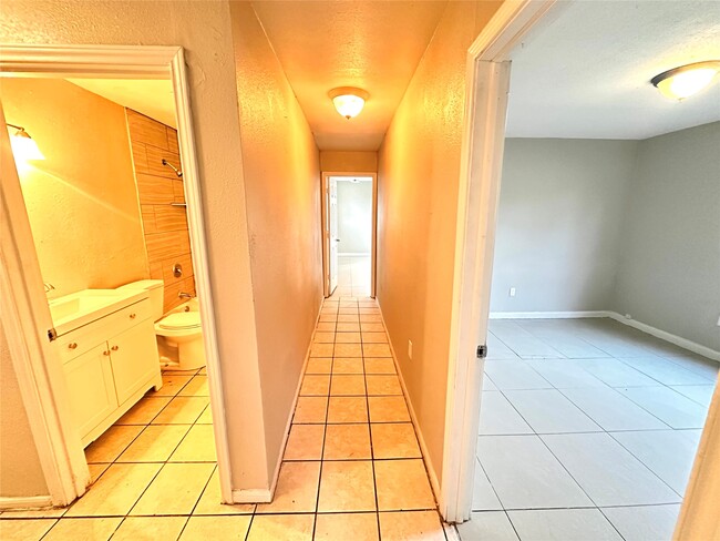 Photo - 1209 Glenn Ave