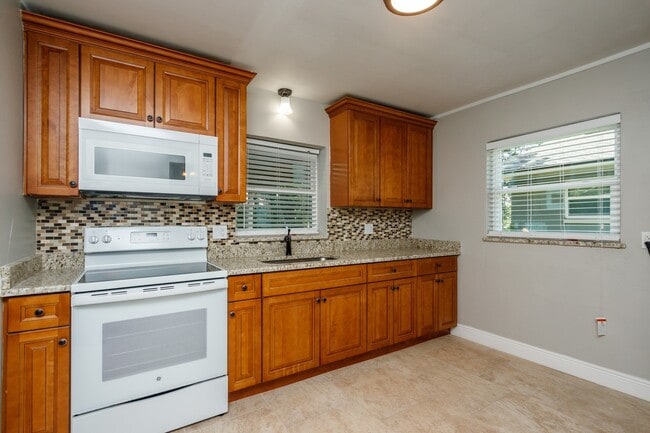 Photo - Updated Single Family Guest House!