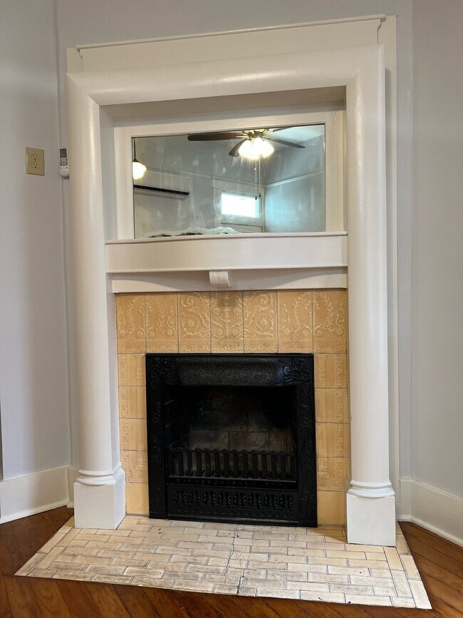 Photo - 516 E 8th St Unit A