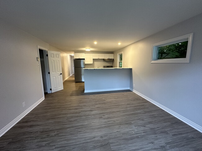 Living Room - 854 Mclean St