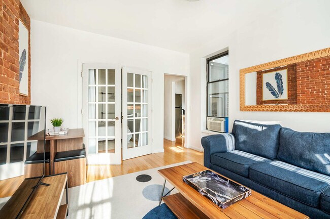 454 W 47th St Unit SI ID1021932P