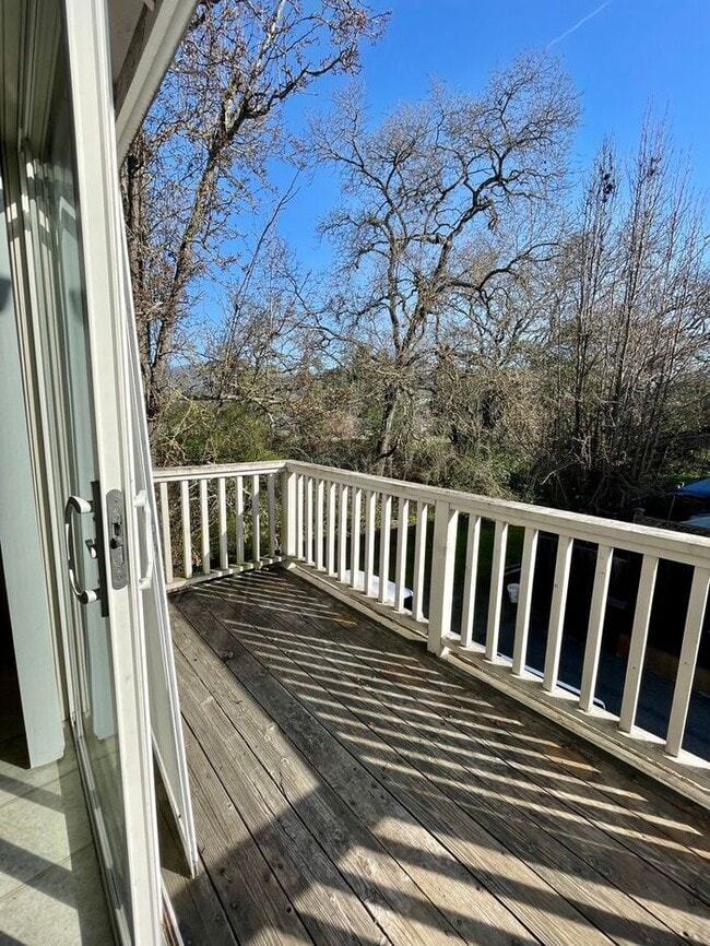 Photo - Great 2 bed, 2 bath, 2-story end-unit Condo in Rincon Valley!