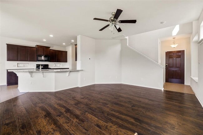 Photo - Spacious 3 Bed / 2.5 Bath in Prime Round Rock Location