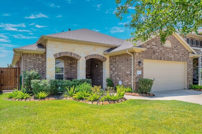 Photo - 27519 Gracefield Ln