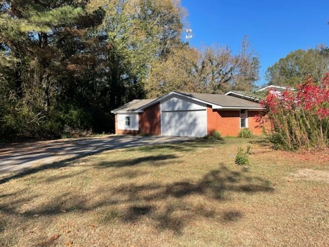 Photo - Renovated 3 Bedroom 2 Bath Home for Rent!