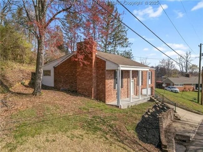 Photo - 3 bed 2.5 bath single family home