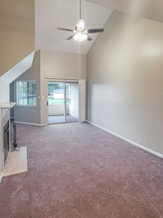 2 Bedroom, 2 Bathroom Townhouse Style Cond... - 2 Bedroom, 2 Bathroom Townhouse Style Cond...