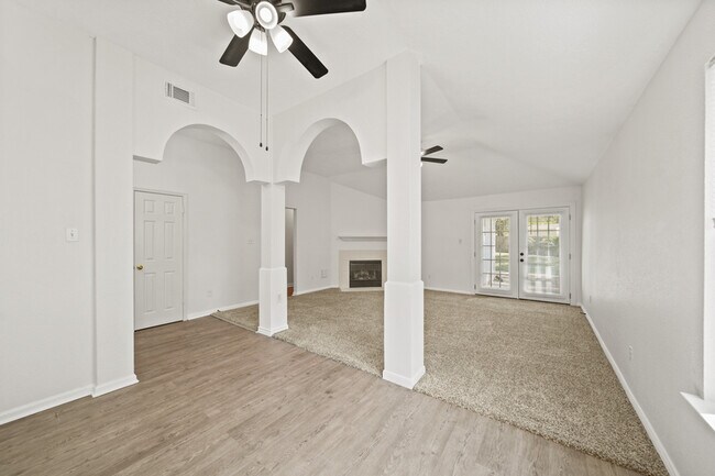 Photo - 230 Cool Cove