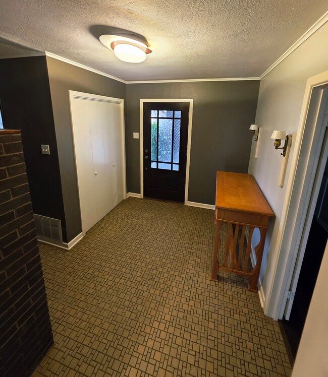 Photo - 534 Beechwood Dr