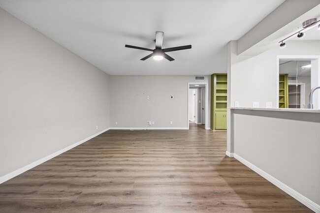 Photo - 1240 Barton Hills Dr Unit 105
