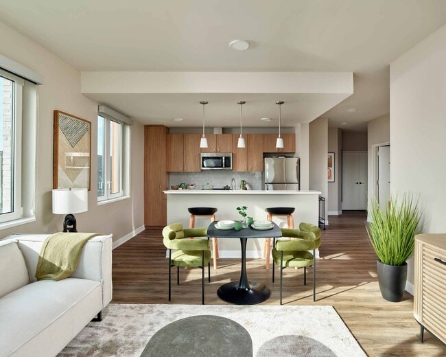 Building Photo - The Grand