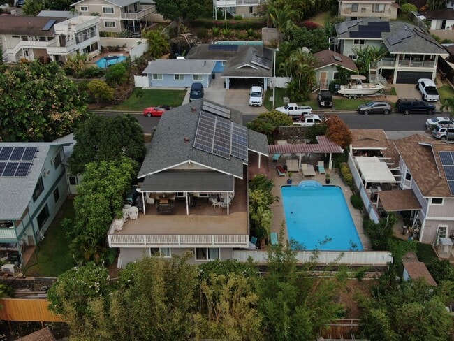 Building Photo - 2570 Hunakai St