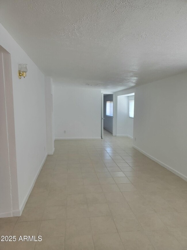 Photo - 621 E Papago Dr