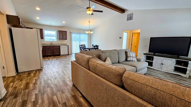 165 Zachary Dr
