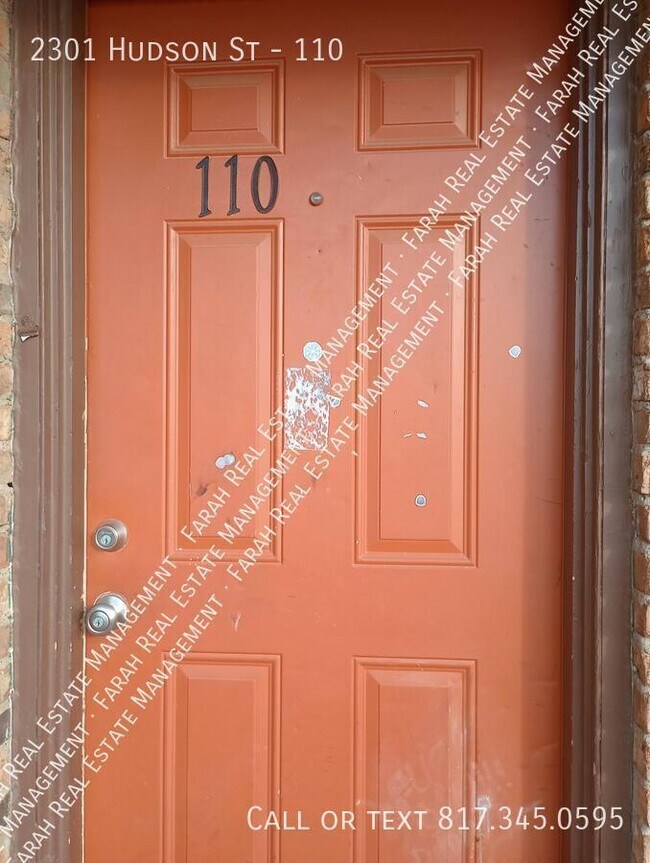 Building Photo - 2301 Hudson St Unit 110